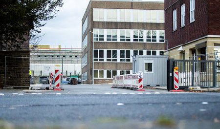Eher kein Ort »solidarischer Migrationspolitik«: Landeserstaufna... Eher kein Ort »solidarischer Migrationspolitik«: Landeserstaufna...
