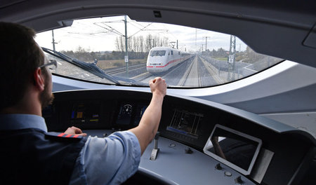 Bei der EVG organisierte Bahnmitarbeiter wissen immerhin, was au... Bei der EVG organisierte Bahnmitarbeiter wissen immerhin, was au...