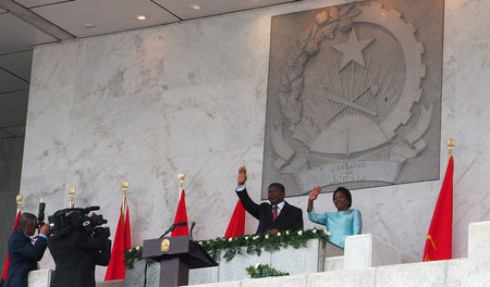 Neuer Präsident in Angola nach 38 Jahren: João Lourenço nach sei...