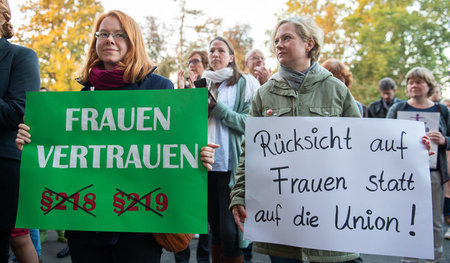 Protest vor Beginn des Berufungsprozesses gegen Kristina Hänel, ...