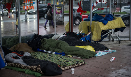 Frieren, wo Touristen feiern: Obdachlose im Januar 2014 auf der ... Frieren, wo Touristen feiern: Obdachlose im Januar 2014 auf der ...
