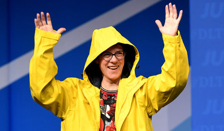 Setzt auf Signalfarben: Annegret Kramp-Karrenbauer, damals noch ...