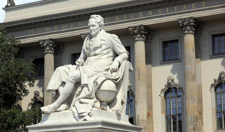 An der HU Berlin haben Rechte wiederholt Veranstaltungen von lin... An der HU Berlin haben Rechte wiederholt Veranstaltungen von lin...