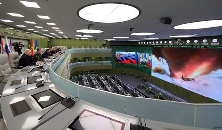 Unter anderem Russlands Präsident Wladimir Putin und Verteidigun...