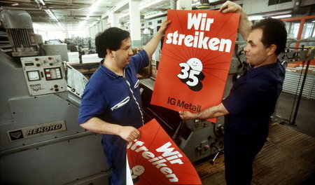Streikplakate_fuer_d_38756267.jpg