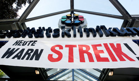 Warnstreik_an_Unikli_58416076.jpg