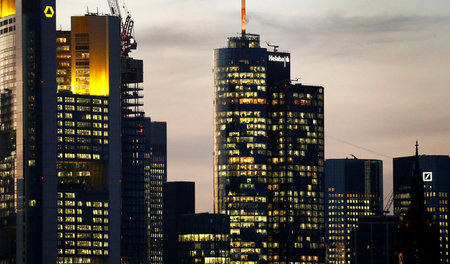 Der Tribut an den Finanzsektor hemmt die Nachfrage und sorgt für...