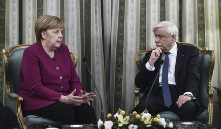 Merkel_besucht_Griec_59949816.jpg