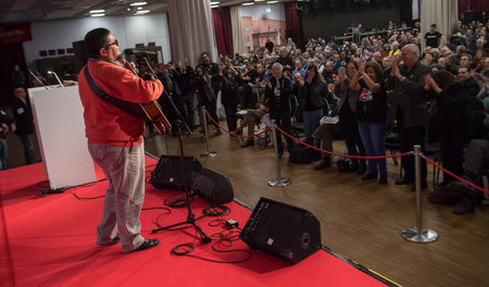 Nicht kleben bleiben: Der kubanische Liedermacher Eduardo Sosa b...