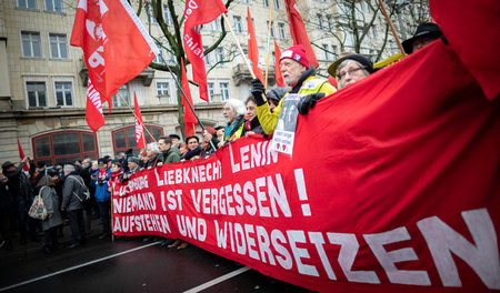 S 01.jpg