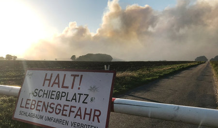 Rauchwolken über dem Moor bei Meppen (18.9.2018) Rauchwolken über dem Moor bei Meppen (18.9.2018)