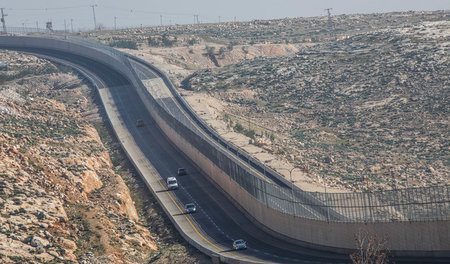 Israel_eroeffnet_zwe_60082435.jpg