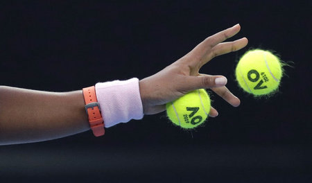 »Lineare Präzision«: Naomi Osaka im Finale vor einem Aufschlag