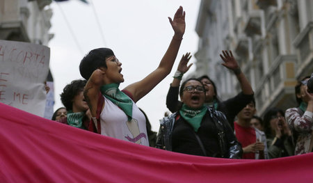 Demonstration gegen die soziale Krise in Ecuador (Quito, 30.1.20...