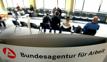 Arbeitslosenzahl_Bun_23469539.jpg