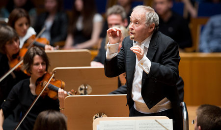 Sucht immer den Schubert in Mahler: Dirigent Adam Fischer