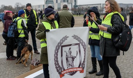 RUBY_Gelbwesten2912Ber10.jpg