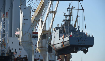Deutsche Exportware: Küstenschutzboot auf dem Weg nach Saudi-Ara...
