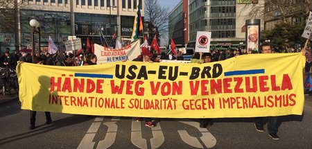 Demonstration gegen die imperialistische Aggression am Sonnabend...