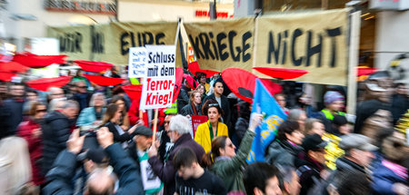 Teilnehmer der Demonstration gegen die »Sicherheitskonferenz« ge...