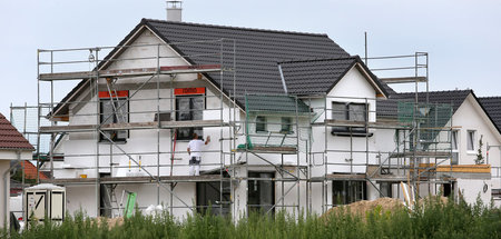 Fertigstellung von Einfamilienhäusern in Mönchhagen, Mecklenburg... Fertigstellung von Einfamilienhäusern in Mönchhagen, Mecklenburg...