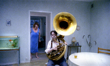 Der vorwitzige Prozellanzerstörer hat die Todesstrafe verdient ....