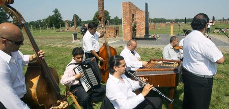Gedenken im ehemaligen Konzentrationslager Auschwitz-II-Birkenau...