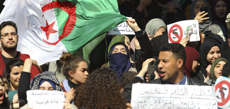 Algeria_Protests_60458689.jpg