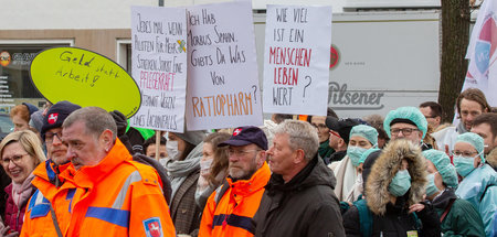 Mobilisierung: Beschäftigte im öffentlichen Dienst beim Warnstre...