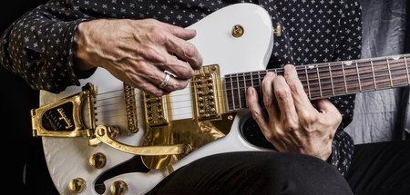 Gutes Stück – »The White Babe« mit edler Gold-Hardware