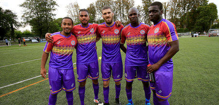 Clapton-CFC-Spieler in berühmten Trikots, Ende 2018