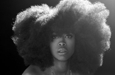 Liebevoll und kühn, niemals einfallslos: Erykah Badu Liebevoll und kühn, niemals einfallslos: Erykah Badu