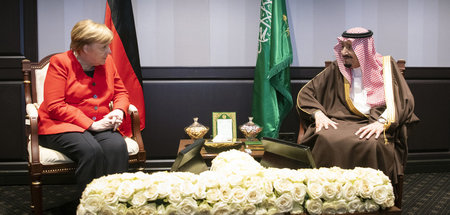 Bundeskanzlerin Angela Merkel und König Salman in Scharm Al-Sche... Bundeskanzlerin Angela Merkel und König Salman in Scharm Al-Sche...