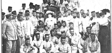 Suchbild mit Frau. Carmen de Burgos war die erste Kriegsreporter...