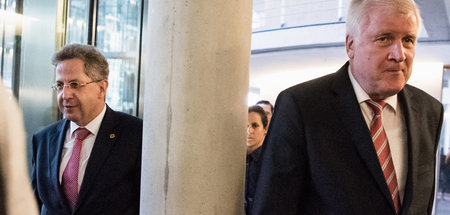 Horst Seehofer (r, CSU), Bundesminister für Inneres, und Exverfa...
