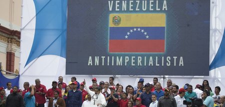 Venezuela gegen den Imperialismus: Tausende Menschen demonstrier...