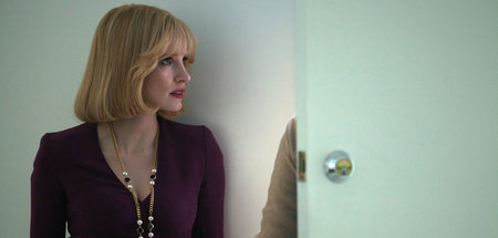 Anna Morales (Jessica Chastain) bewahrt unter dem Druck behördli...