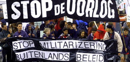 Brüssel, 6. Juni 1999: Protestdemonstration »Stop dem Krieg. Sto...