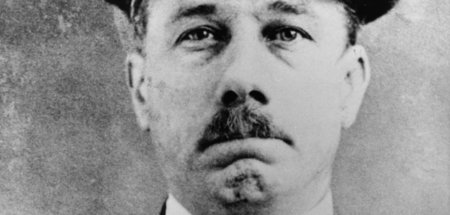 B. Traven (alias Ret Marut, geboren als Otto Feige) 1923 in Lond...