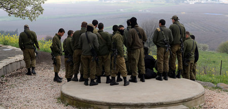 Israelische Soldaten auf den annektierten Golanhöhen am Montag