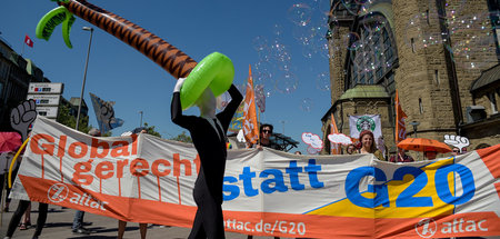 ATTAC beim Protest gegen den G-20-Gipfel in Hamburg 2017