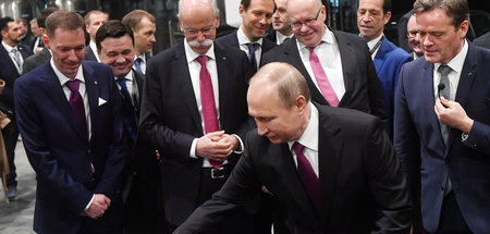 Russlands Präsident Wladimir Putin eröffnet am Mittwoch das Merc... Russlands Präsident Wladimir Putin eröffnet am Mittwoch das Merc...