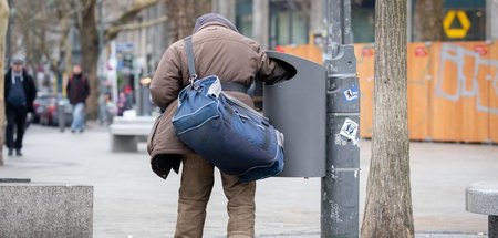 Mehr als 13 Millionen Menschen müssen nach dem jüngsten Armutsbe...