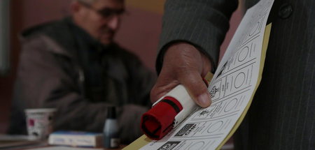 Wähler ausgebremst: Die türkischen Behörden wollen die Ergebniss... Wähler ausgebremst: Die türkischen Behörden wollen die Ergebniss...