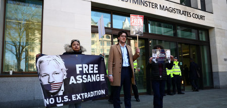 Protest gegen die Inhaftierung von Julian Assange am Donnerstag ...