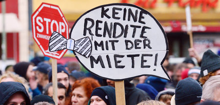 Demonstration_gegen_60880283.jpg