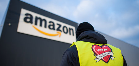 Amazon_Mitarbeiter_S_56529926.jpg