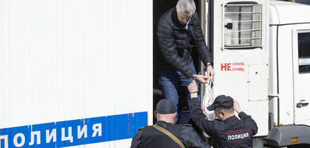 Russia_US_Investor_M_60949194.jpg