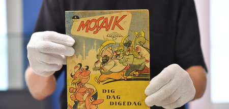 Bitte Handschuhe anziehen: Original des ersten Mosaik-Heftes vom...