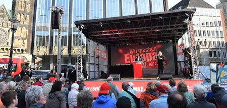 Kundgebung der Partei Die Linke zum Auftakt des EU-Wahlkampfes i...